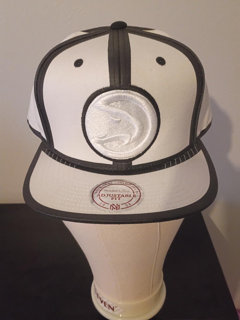 Atlanta Hawks Adjustable Snapback Hat